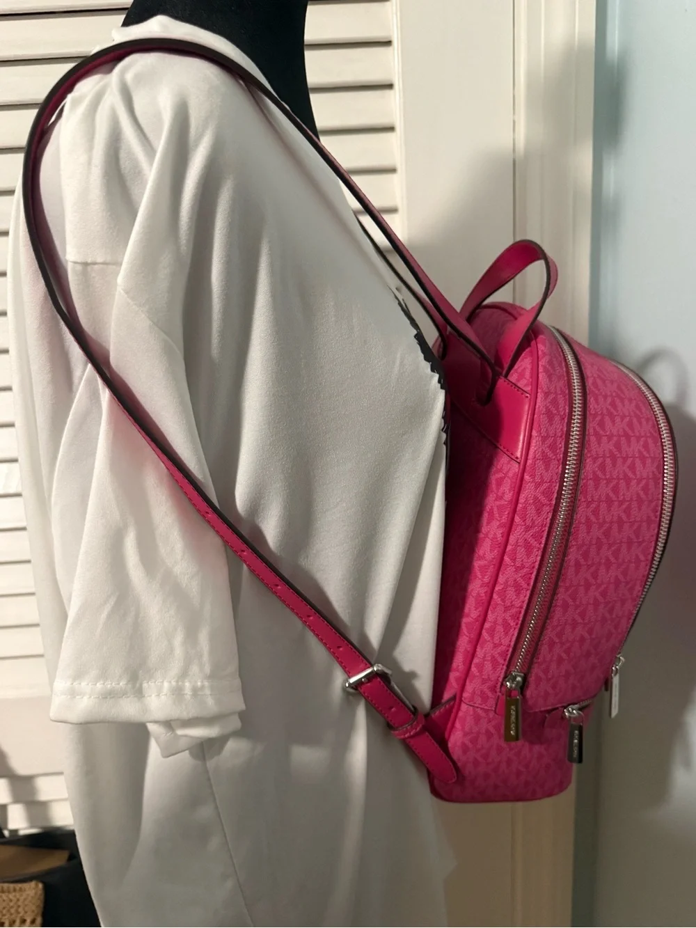 Michael by Michael Kors “Reha” Hot Pink Signature MK Backpack! 💕💕